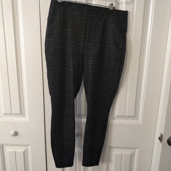 L - Maurices High Rise plaid houndstooth slimming ponte legging elastic waist - Picture 1 of 5